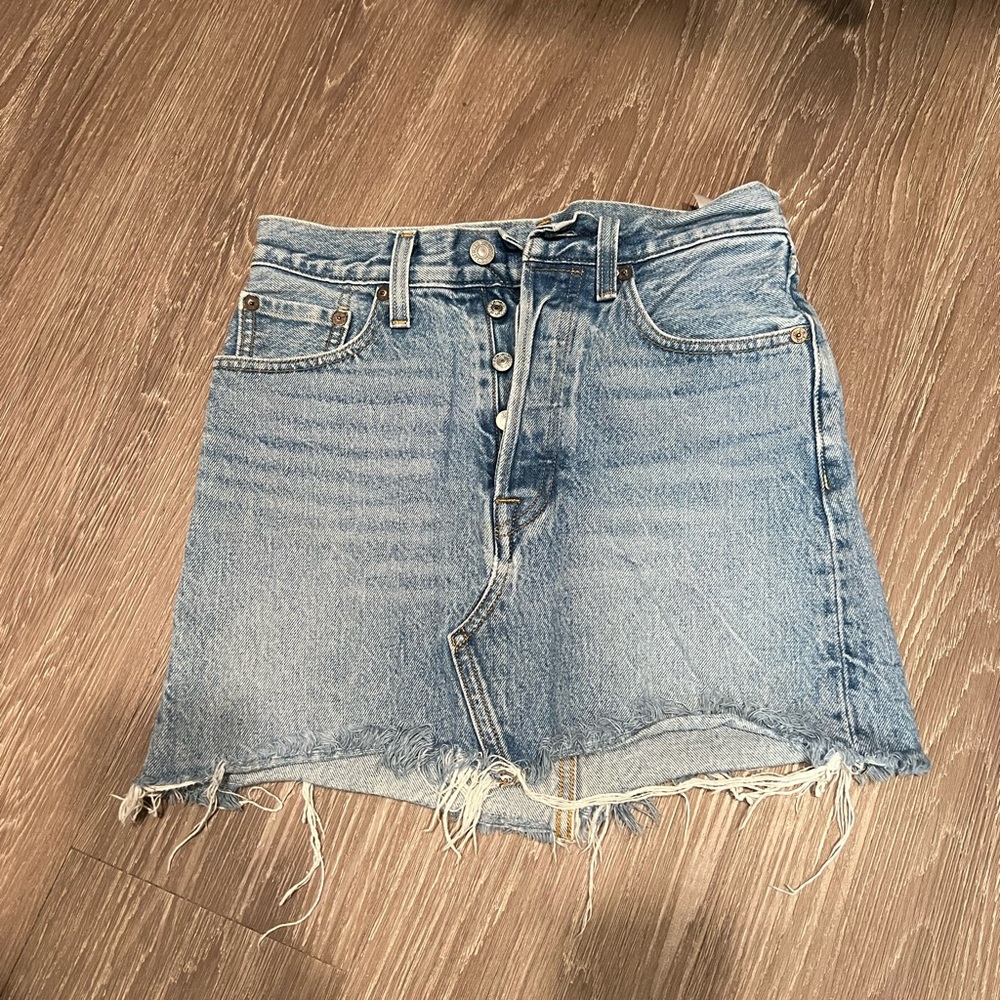 Levi's Blue Frayed Icon Skirt